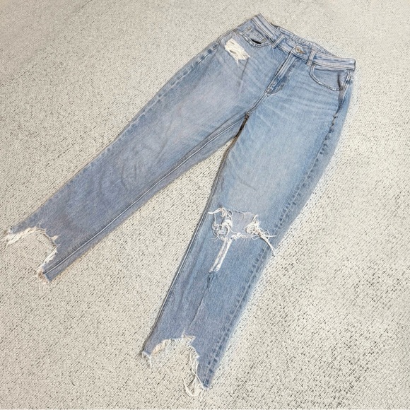 American Eagle Outfitters Denim - American Eagle Outfitters Light Blue Distressed Straight Leg Jeans Short 2